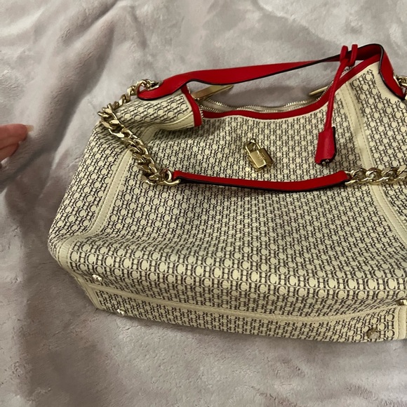 Carolina Herrera - Picture 3 of 6